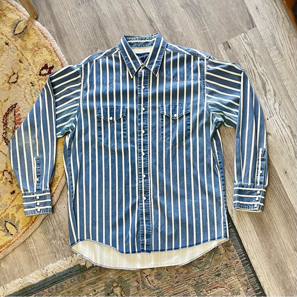 Vintage 1990s Wrangler Brushpopper Pearl Snap Striped Denim Botton Down Shirt - Picture 3 of 13